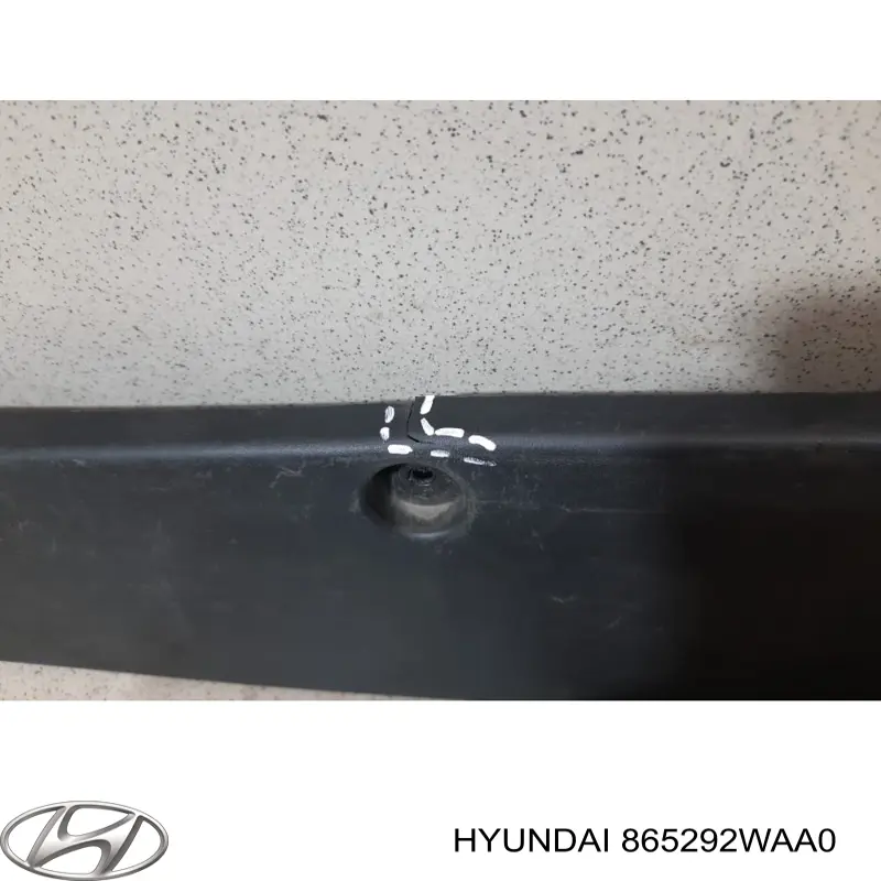 Кріплення переднього номера автомобіля Hyundai/Kia 865292WAA0 ціна, від 51.04 USD