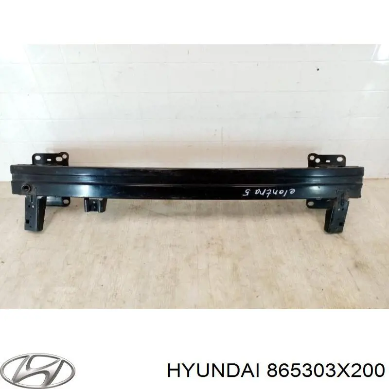 Балка бампера переднього на Hyundai Elantra V MD