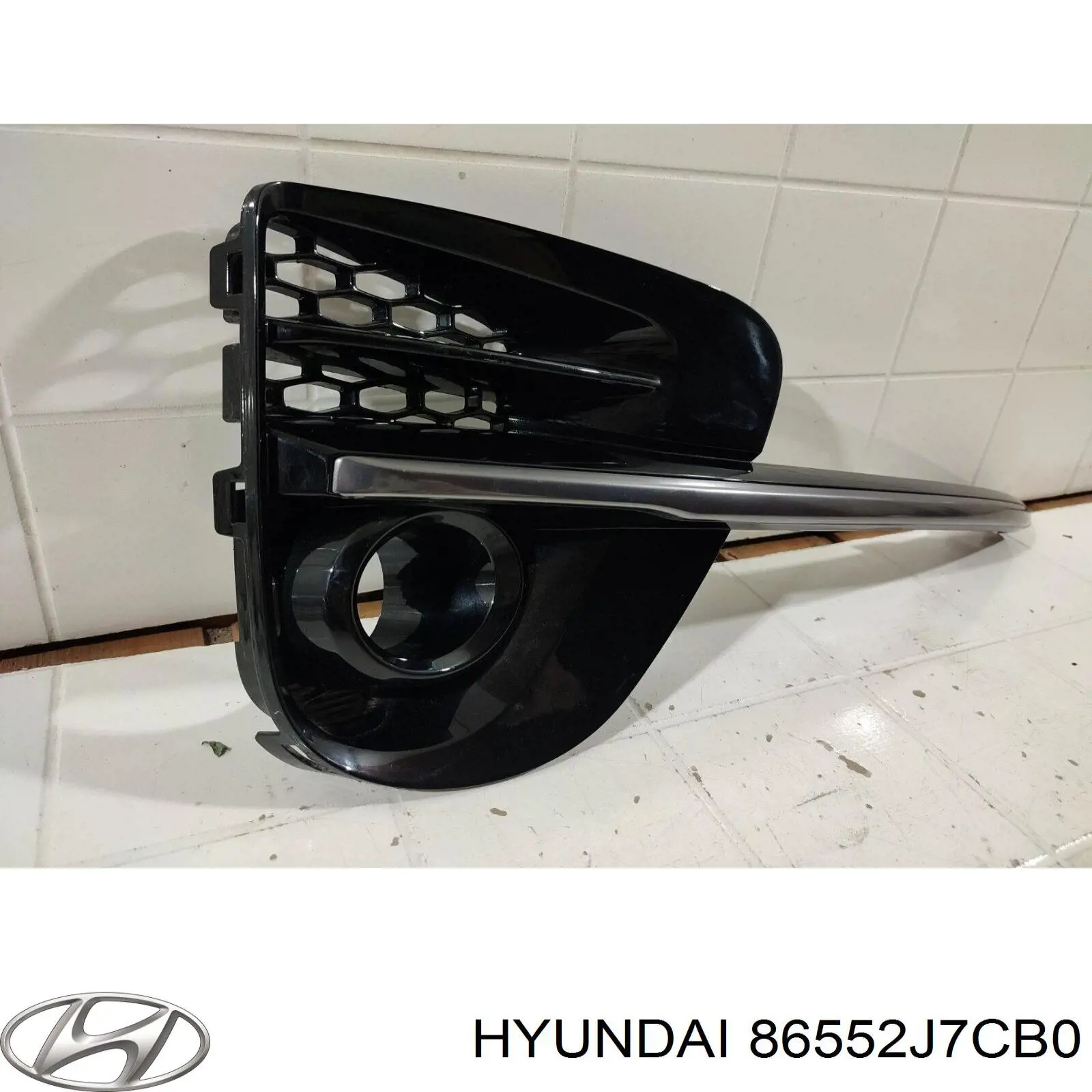Решітка переднього бампера, права Hyundai/Kia 86552J7CB0 ціна, від 39.46 USD