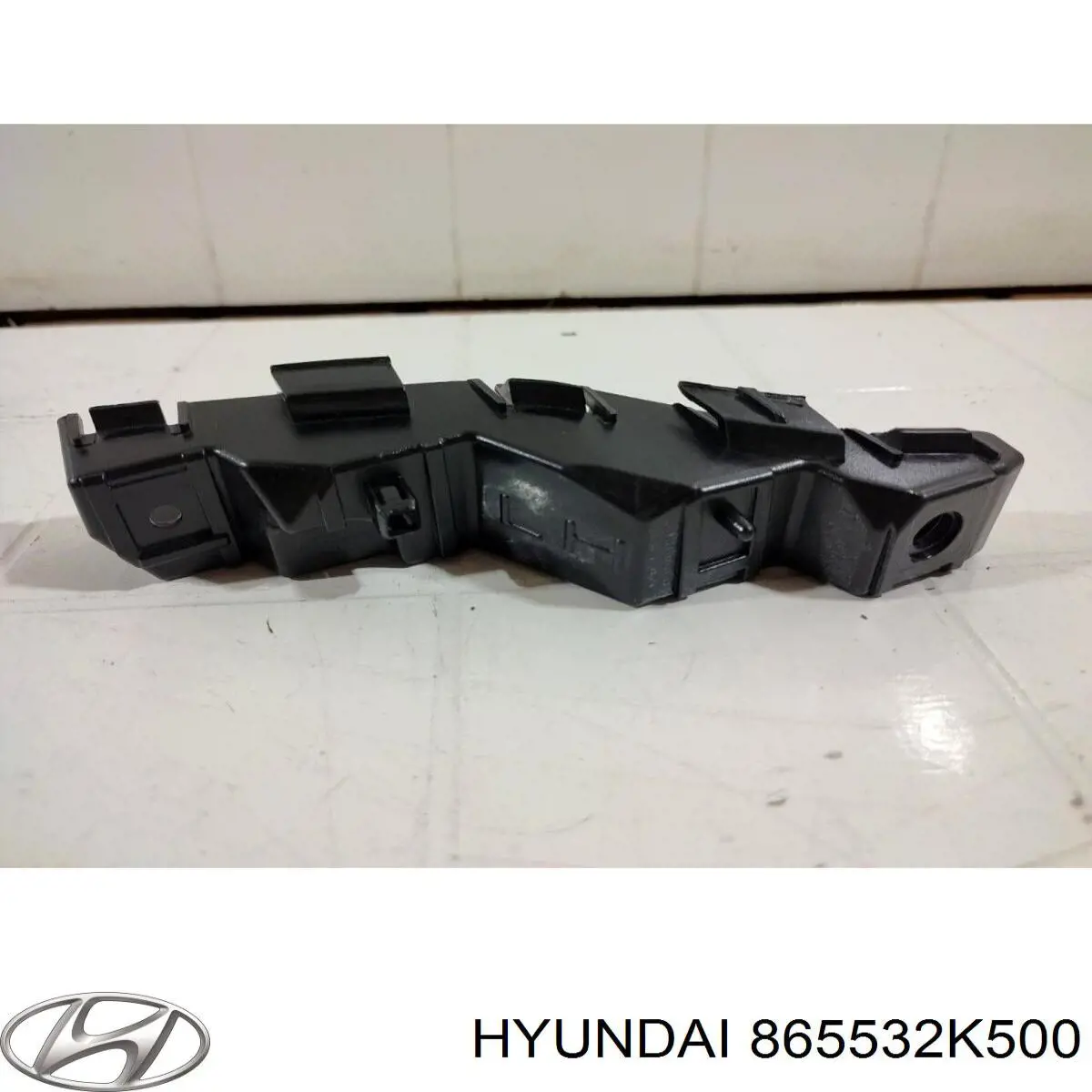 865532K500 Hyundai/Kia Кронштейн кріплення крила переднього лівого, передній