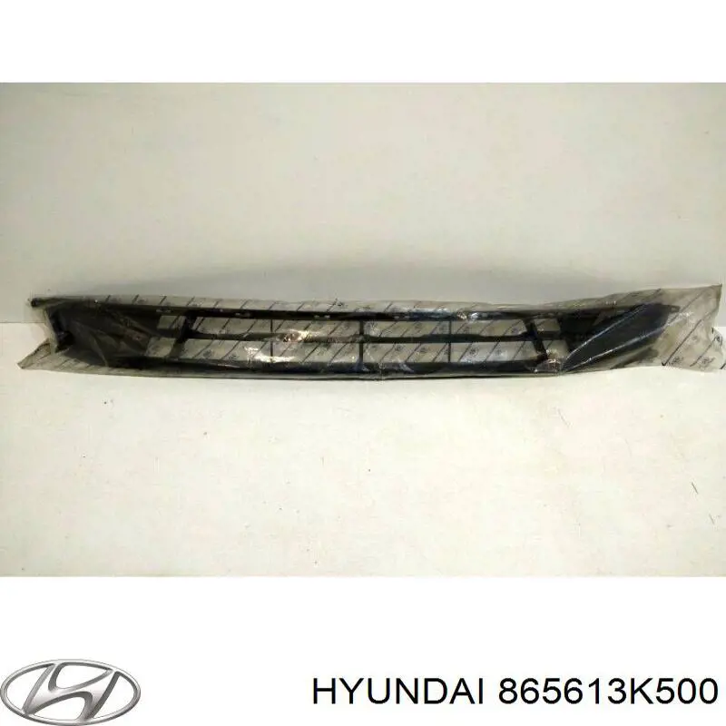 865613K500 Hyundai/Kia решітка переднього бампера