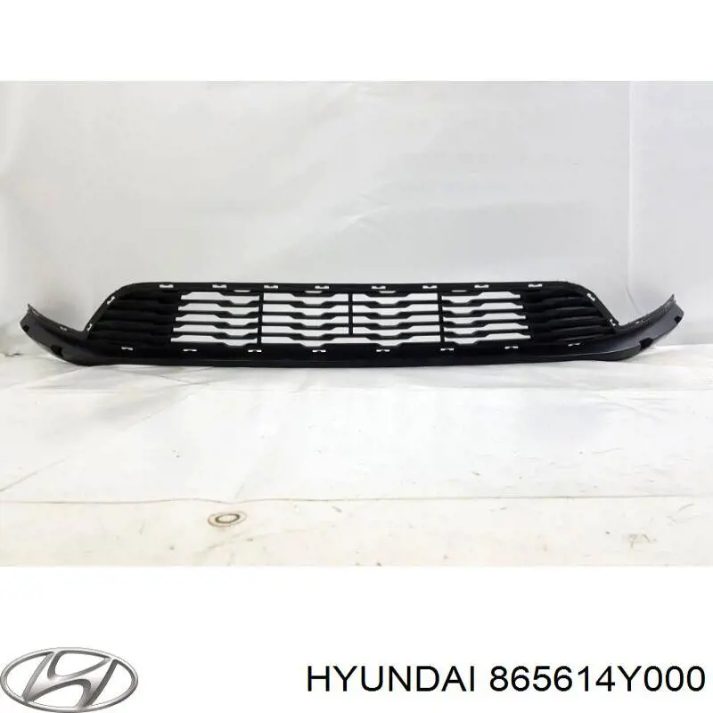 865614Y000 Hyundai/Kia решітка переднього бампера, центральна
