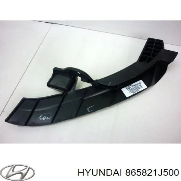 865821J500 Hyundai/Kia Кріплення бампера переднього