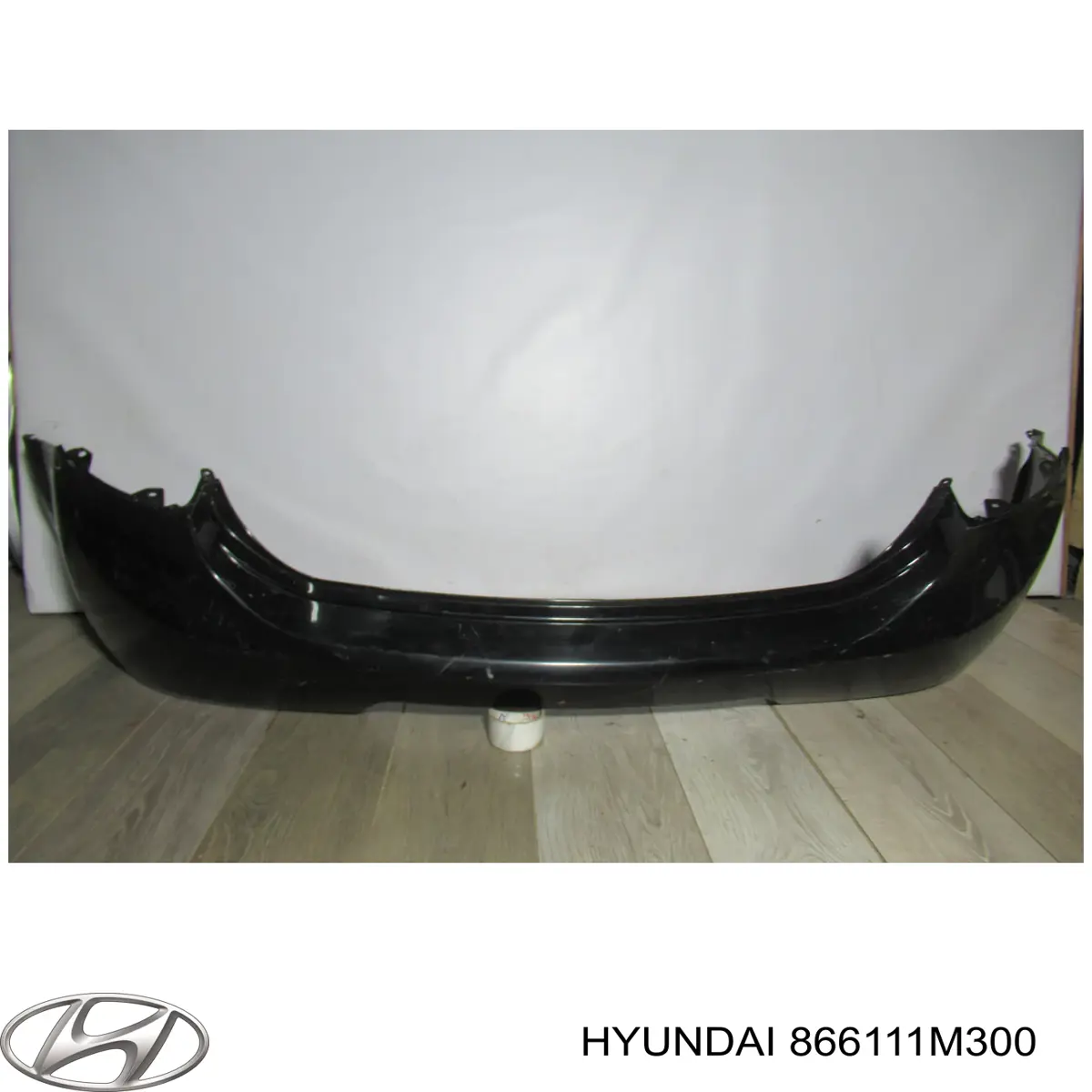 Задній бампер 866111M300 Hyundai/Kia