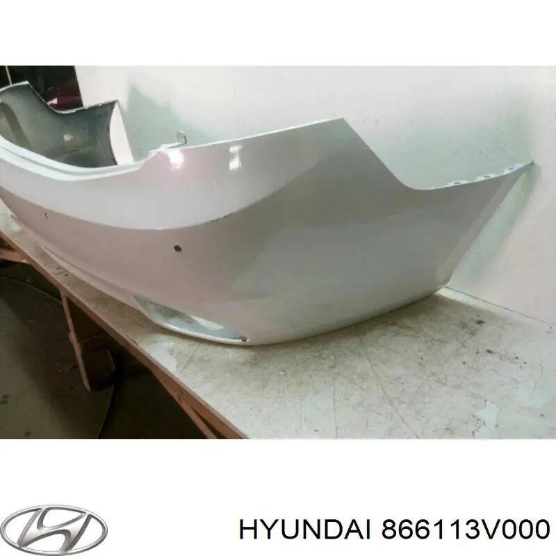 Бампер задній 866113V000 Hyundai/Kia