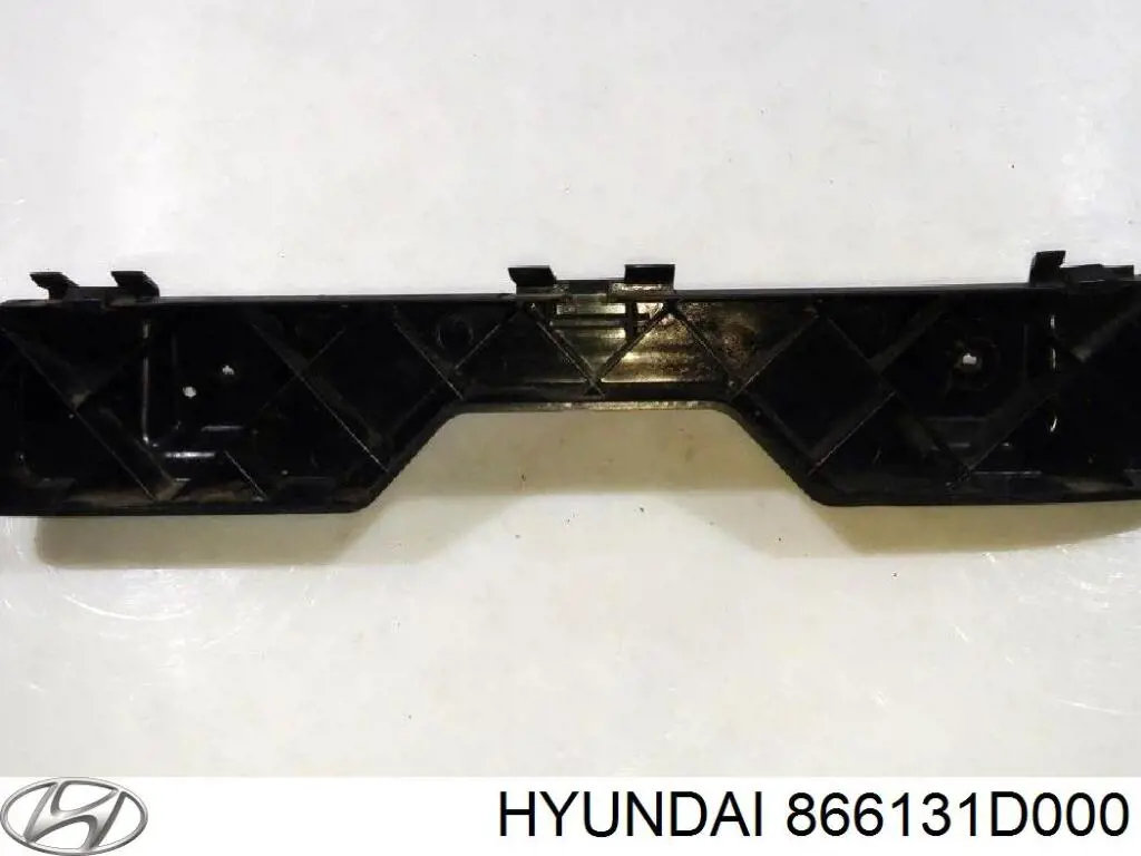866131D000 Hyundai/Kia Кронштейн бампера заднього, лівий