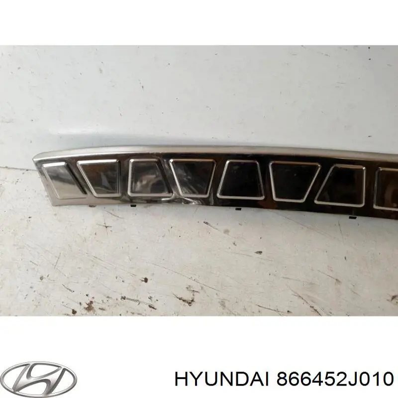 Накладка бампера заднього, верхня захисна (сходинка-підніжка) Hyundai/Kia 866452J010 ціна, від 188.02 USD