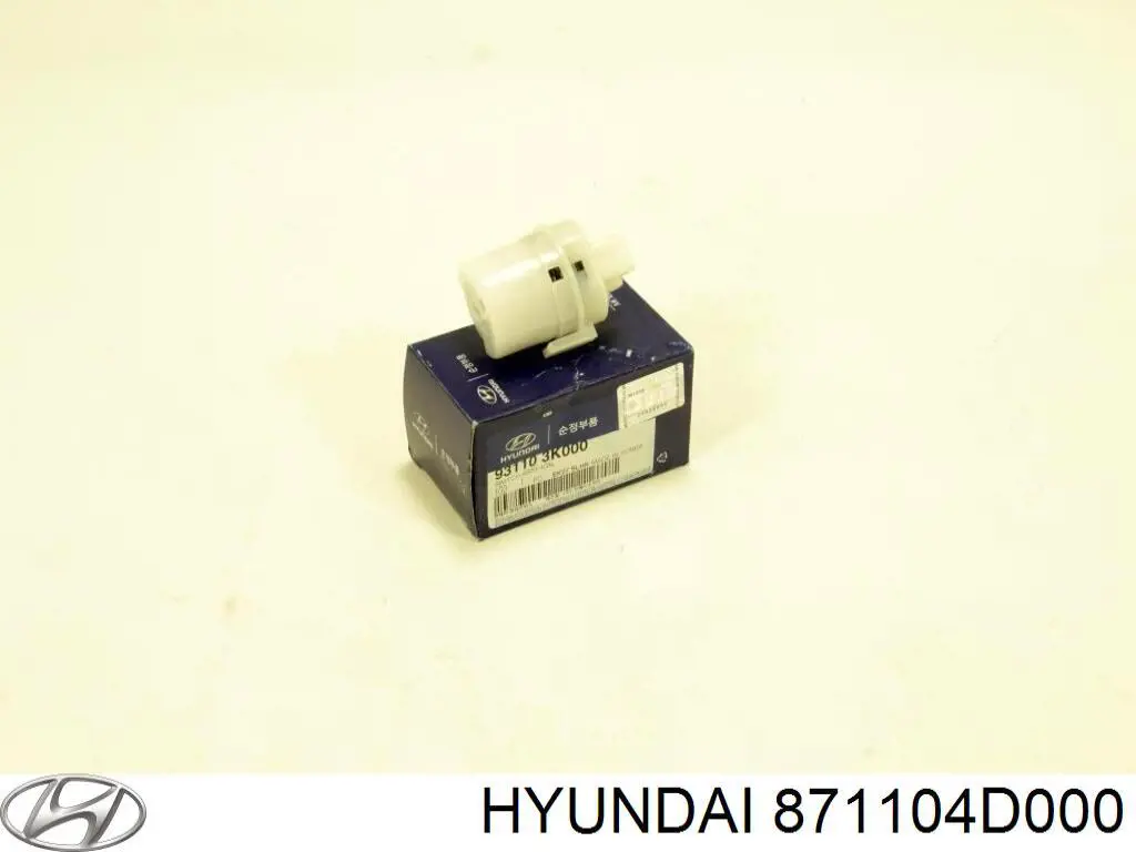 871104D000 Hyundai/Kia скло заднє, 3/5-й двері (ляди)