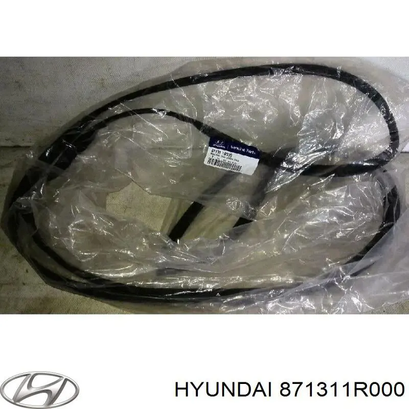 Молдинг заднього скла Hyundai SOLARIS (SBR11) (Хендай Соляріс)
