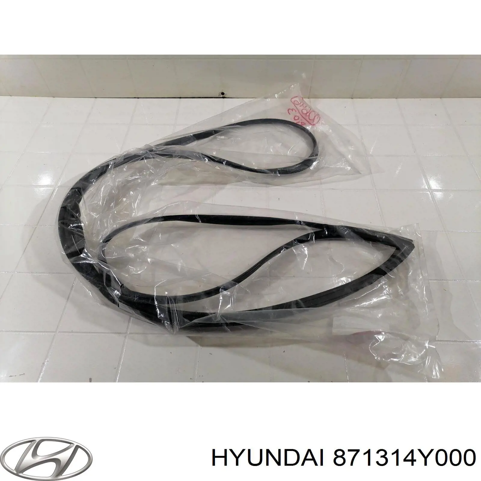Купити 871314Y000 Hyundai/Kia Молдинг заднього скла