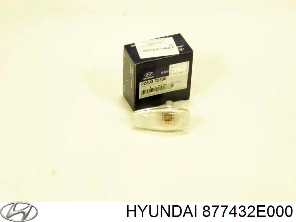 Купити 877432E000 Hyundai/Kia Накладка заднього лівого крила