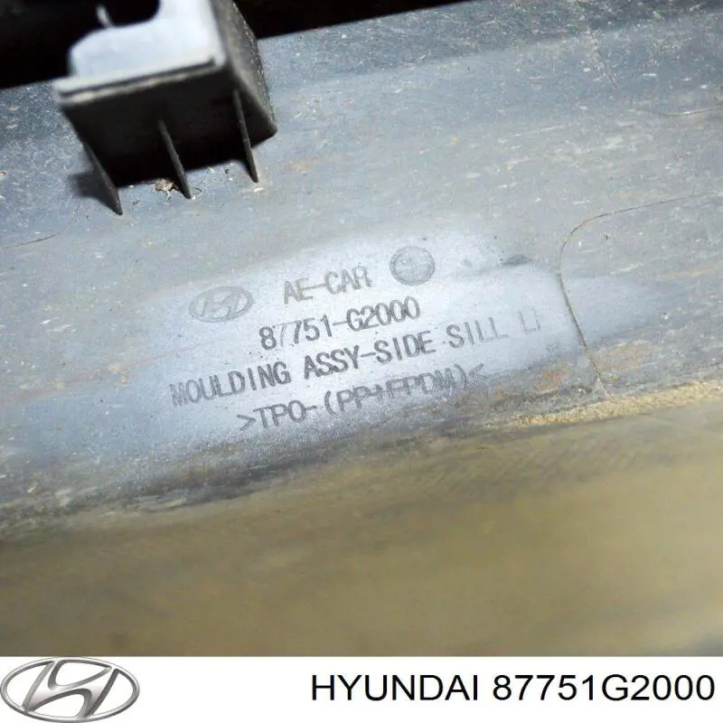 87751G2000 Hyundai/Kia Накладка зовнішня (молдинг) порога, лівий
