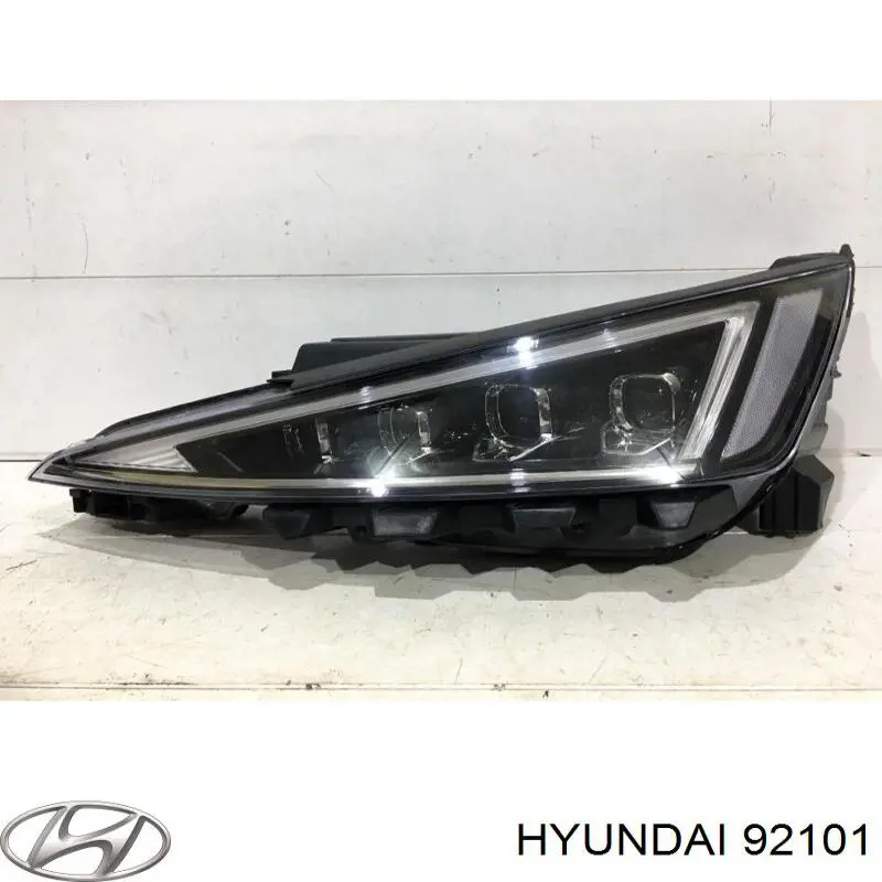 Фари Hyundai/Kia 92101 ціна, від 681.50 USD