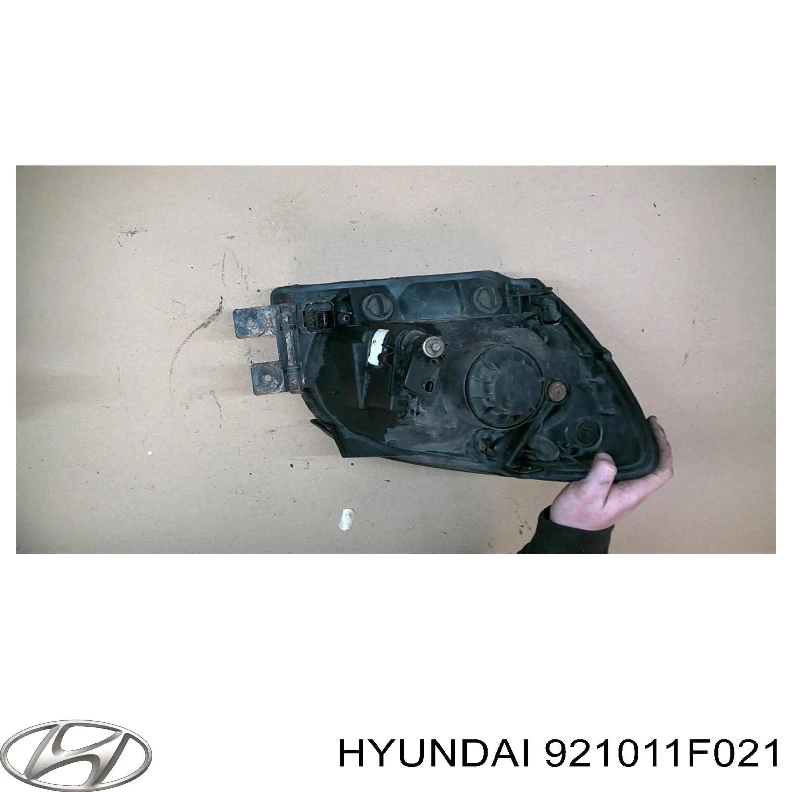 Купити 921011F021 Hyundai/Kia Основна фара в зборі ліва