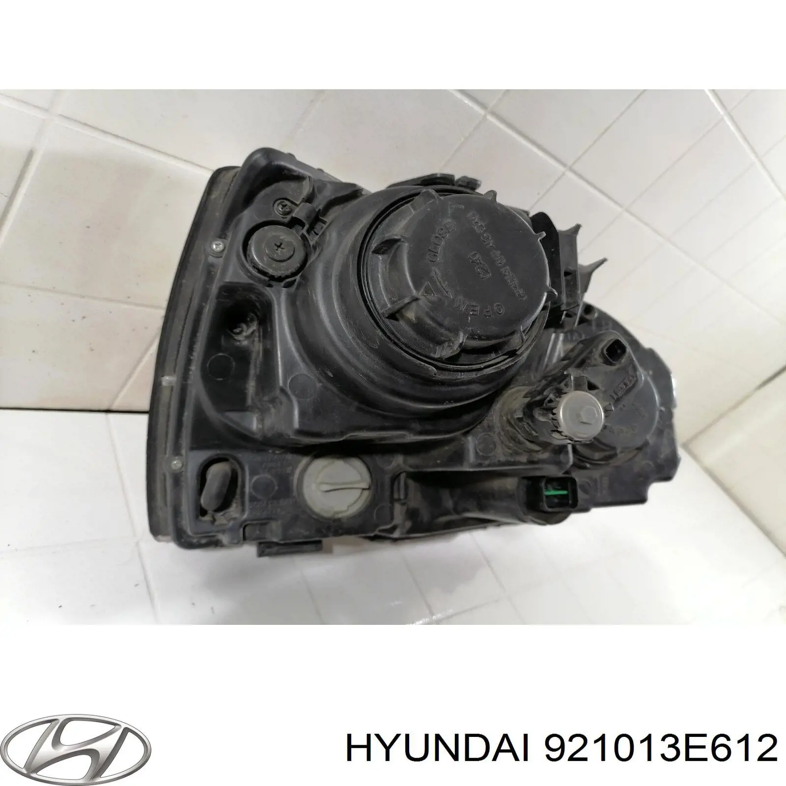 921013E612 Hyundai/Kia Фара дальнього світла в зборі