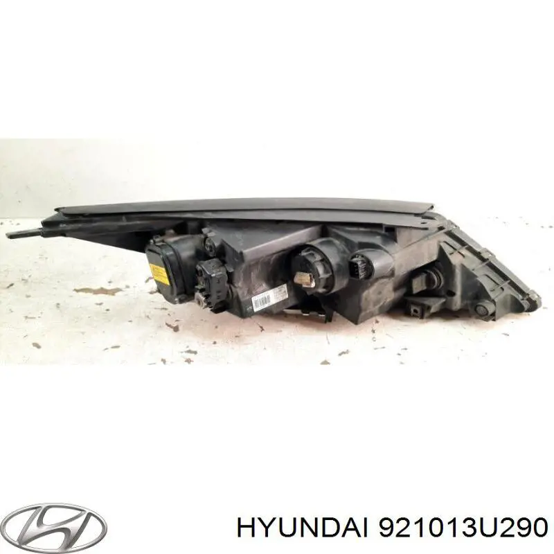 Фари Hyundai/Kia 921013U290 ціна, від 299.54 USD