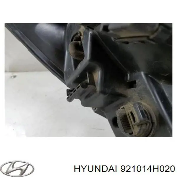Ліва фара на Hyundai H1 Starex 