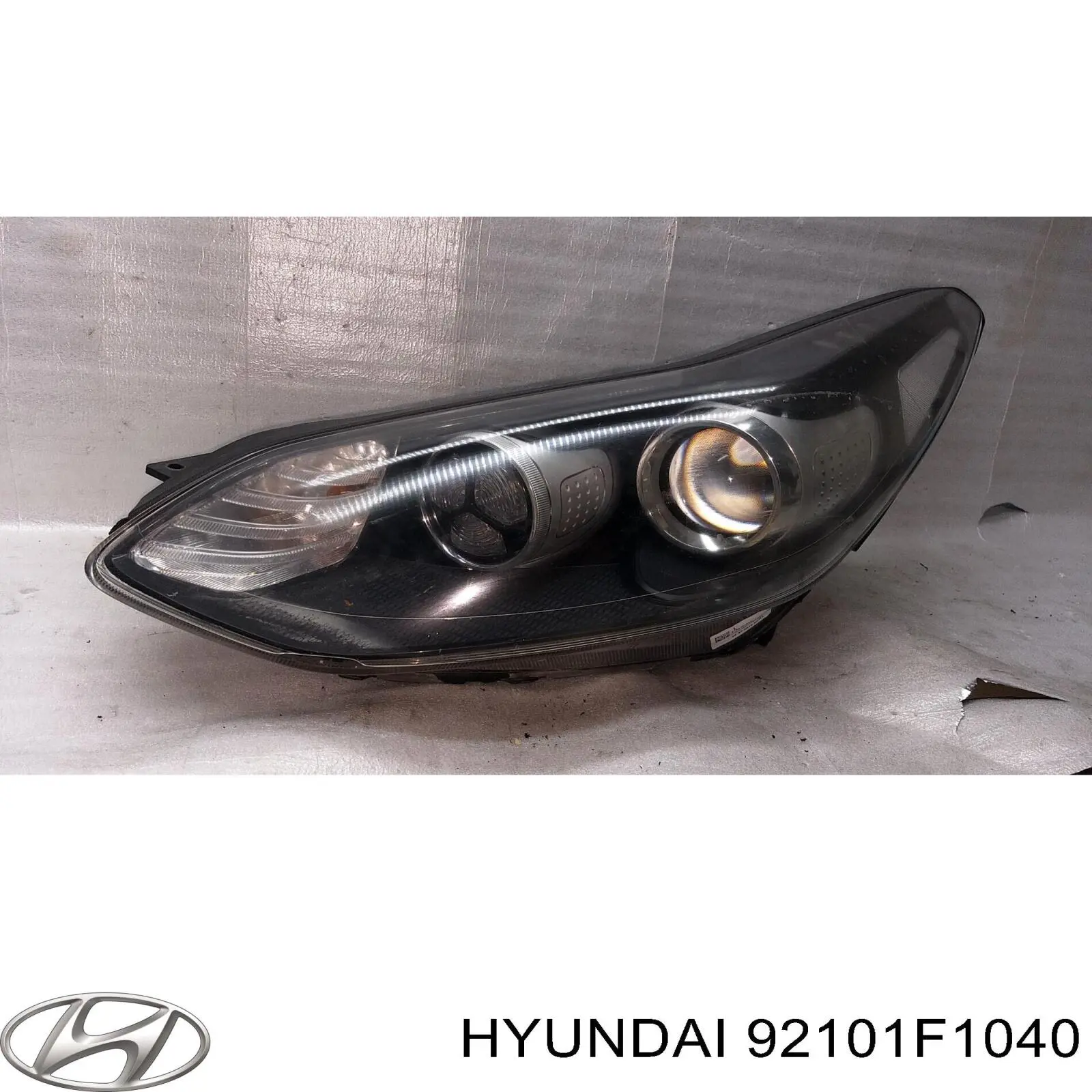 Фара ліва 92101F1040 Hyundai/Kia