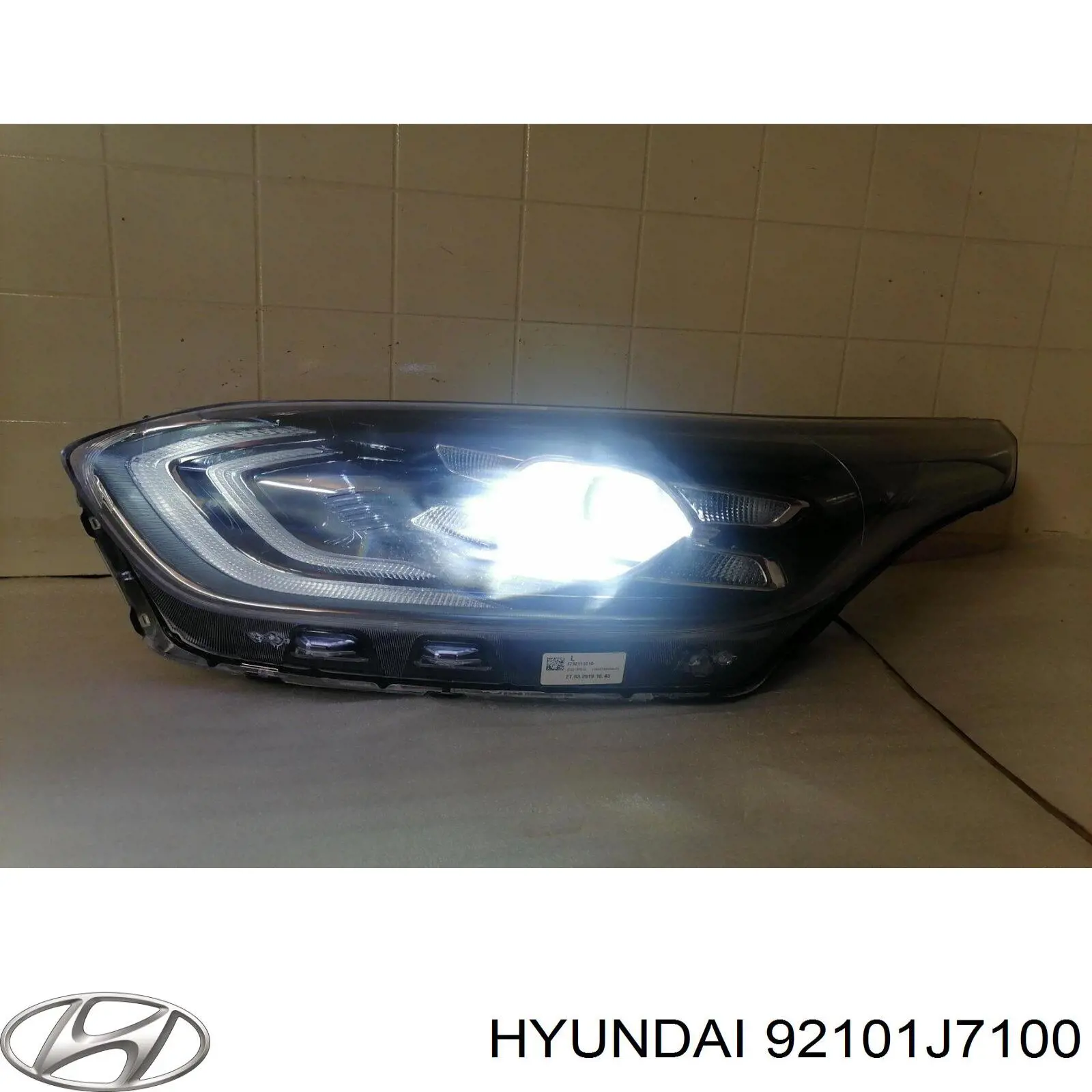 Фари Hyundai/Kia 92101J7100 ціна, від 265.98 USD