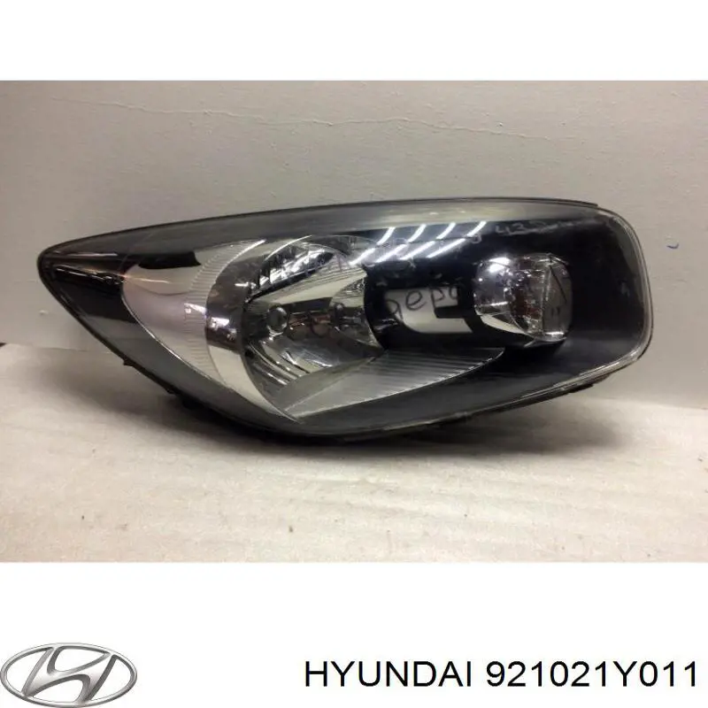 921021Y011 Hyundai/Kia фара права