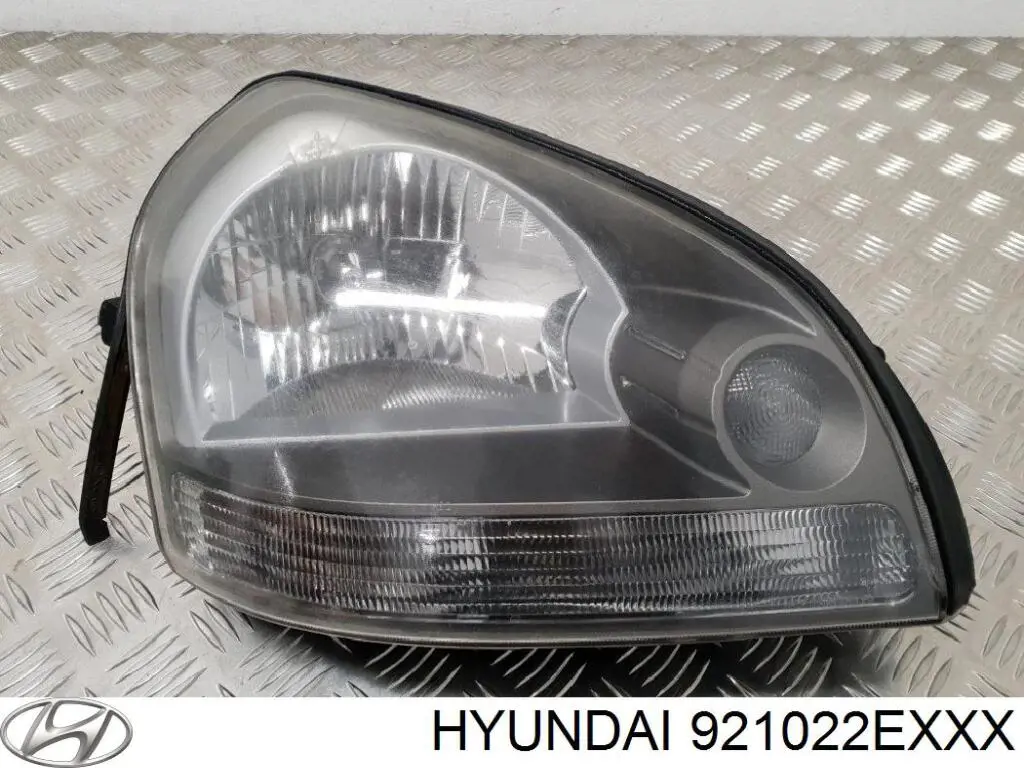 Фара права 921022EXXX Hyundai/Kia