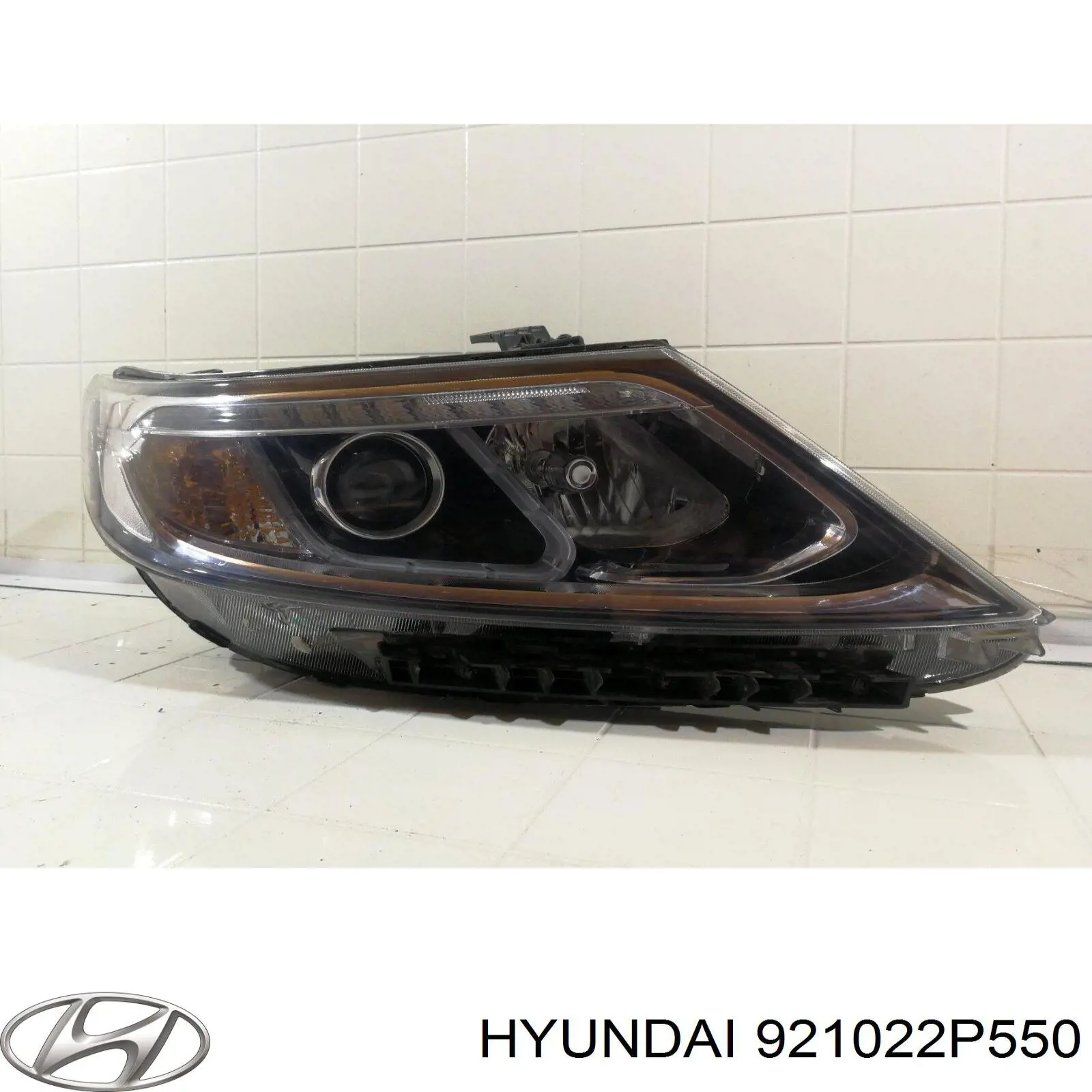 Основна фара - вставка KIA Sorento II позашляховик (XM) (2009 - 2014) ціна, від 713.77 USD