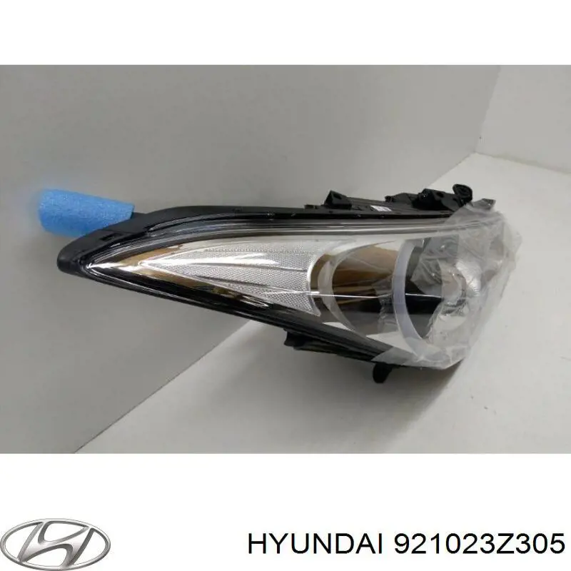 Фара правая Hyundai/Kia 921023Z305 ціна, від 343.69 USD