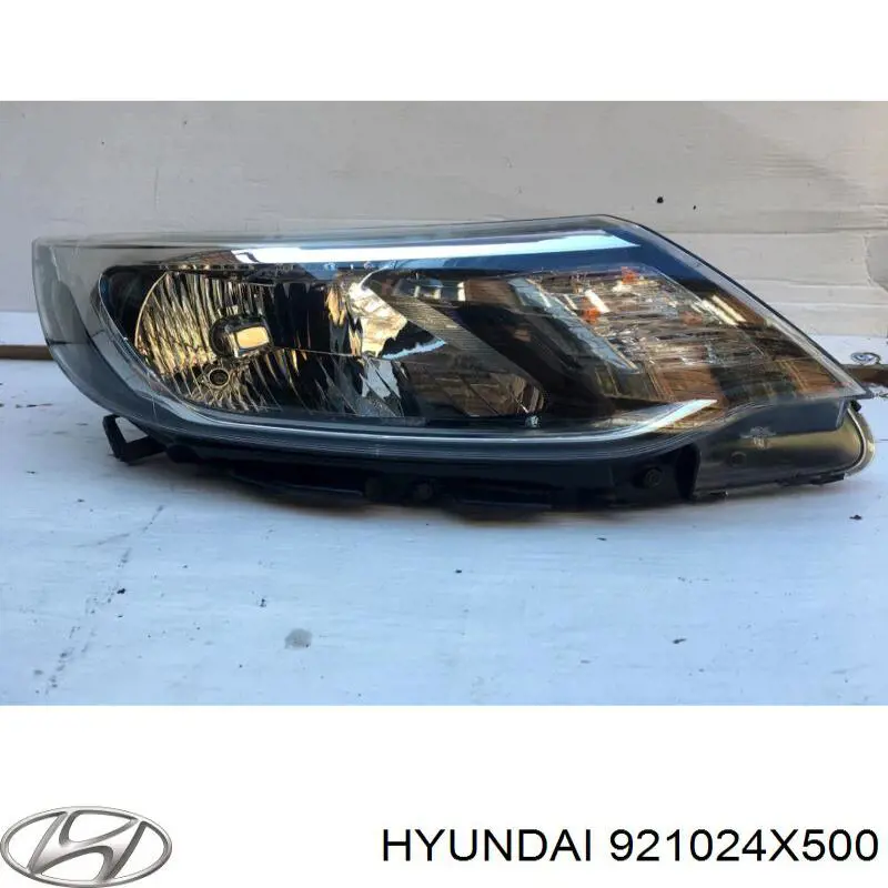 Фара права 921024X500 Hyundai/Kia