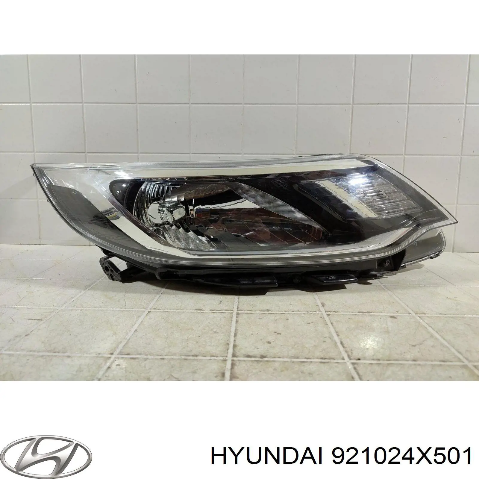 Купити 921024X501 Hyundai/Kia Фара передня права
