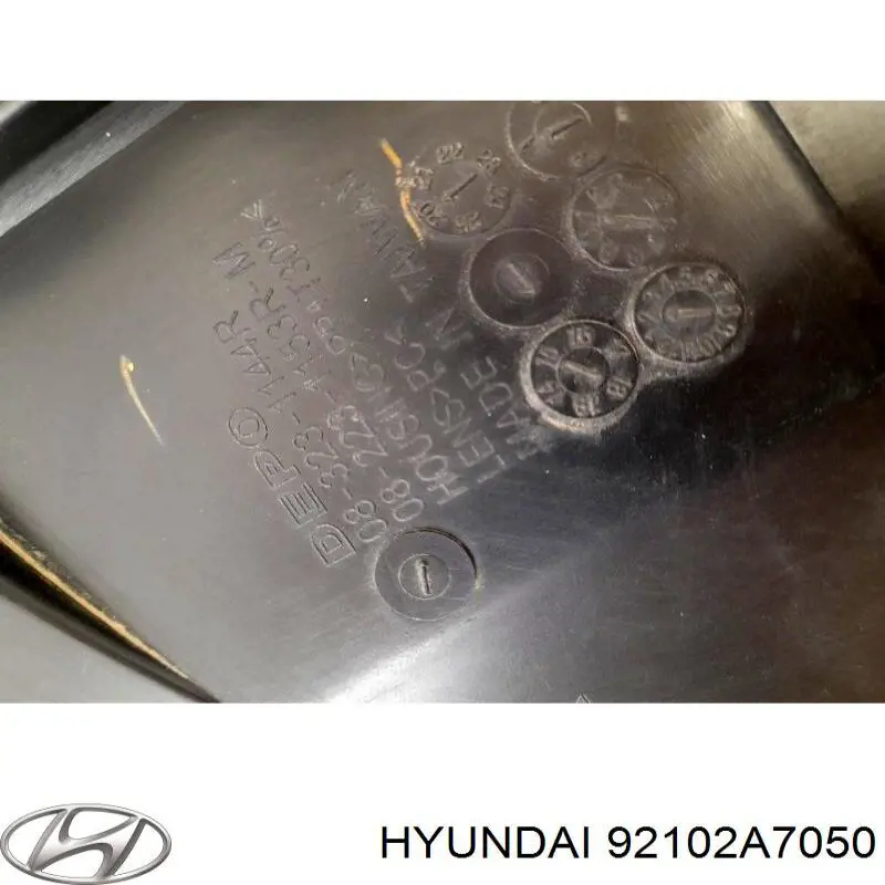 Основна фара - вставка Hyundai/Kia 92102A7050 ціна, від 55.25 USD