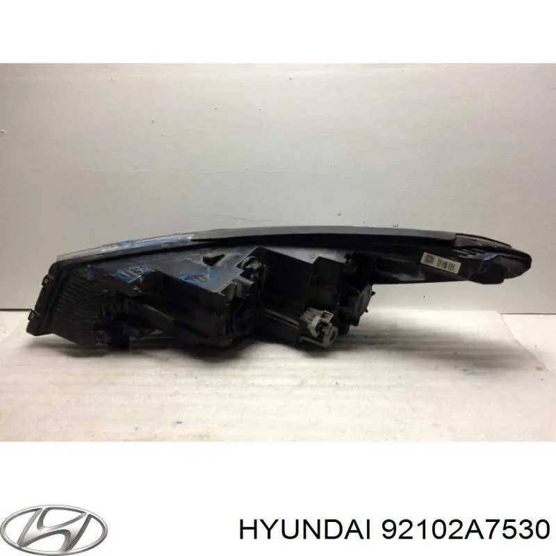 92102A7500 Hyundai/Kia фара права