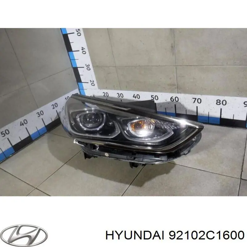 Фара передня права Hyundai/Kia 92102C1600 ціна, від 500.00 USD