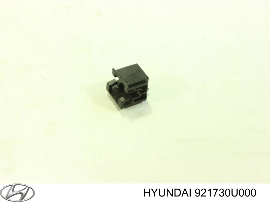Кліпса кріплення фари 921730U000 Hyundai/Kia