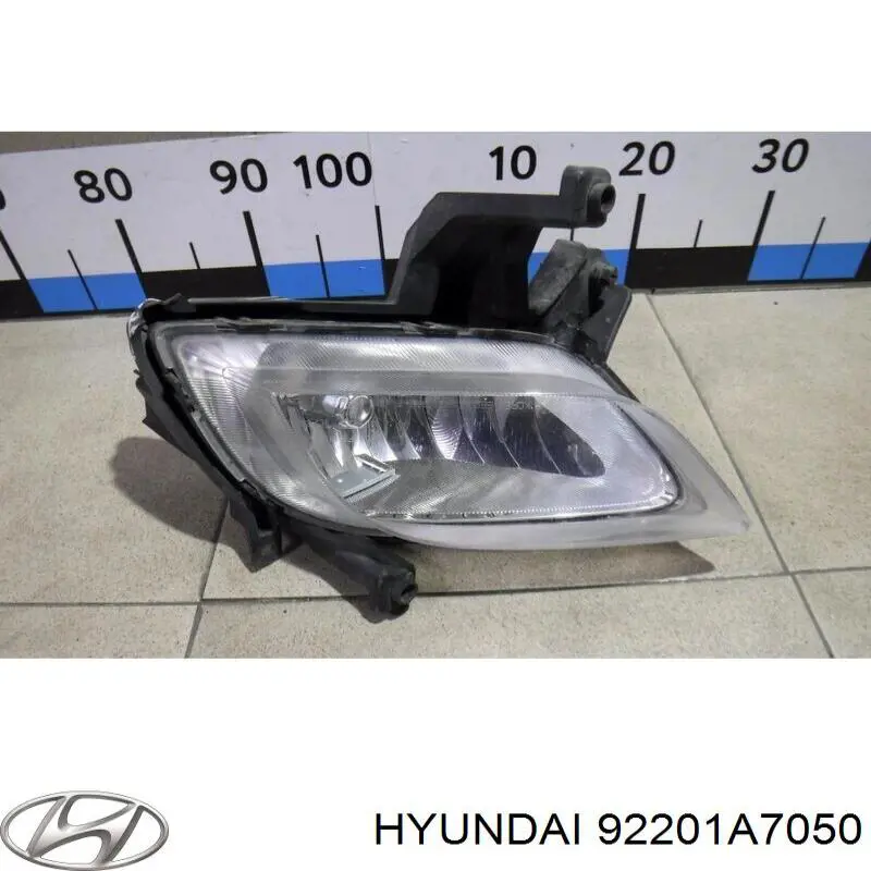 Туманка ліва Hyundai/Kia 92201A7050 ціна, від 9.79 USD