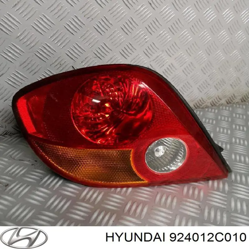 Ліхтар задній лівий Hyundai/Kia 924012C010 ціна, від 76.75 USD