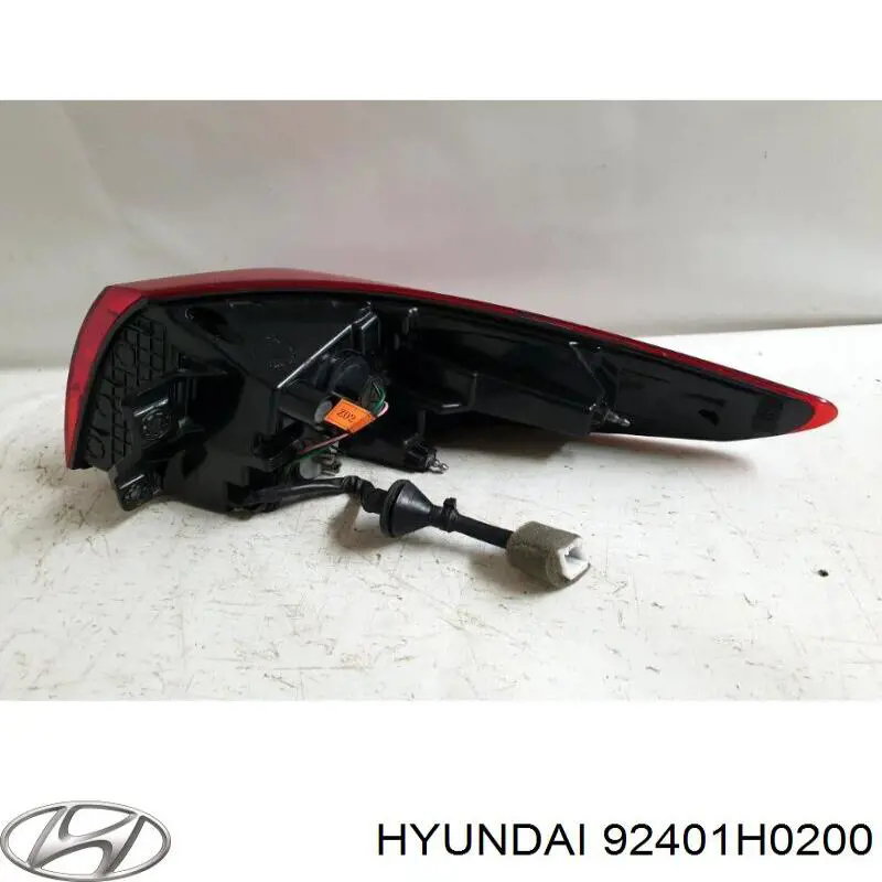 Задня ліва зовнішня фара Hyundai/Kia 92401H0200 ціна, від 198.82 USD