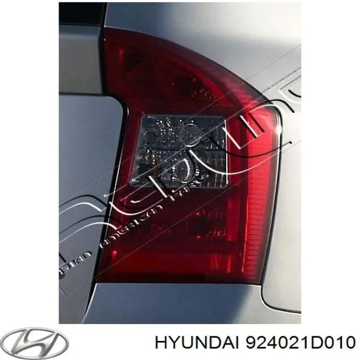 Купити Задня права фара KIA Carens II FG