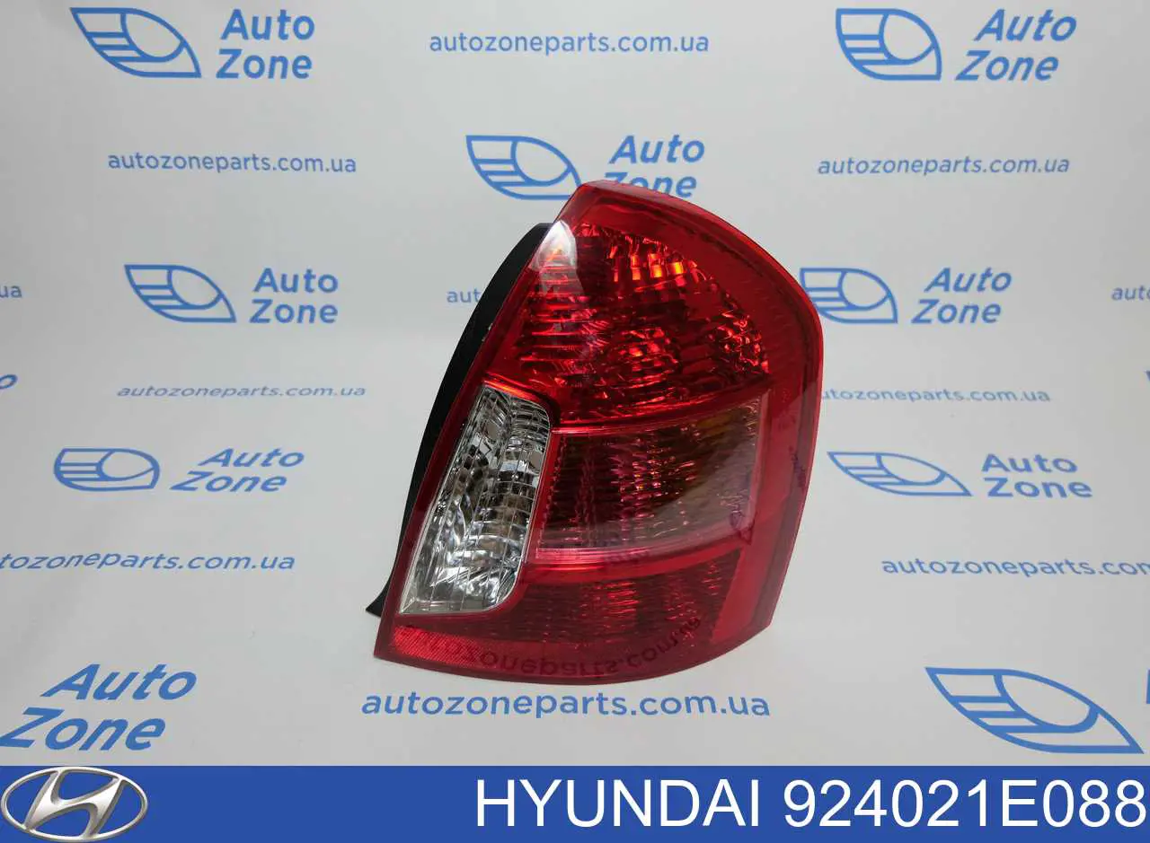 Задні ліхтарі Hyundai/Kia 924021E088 ціна, від 33.65 USD