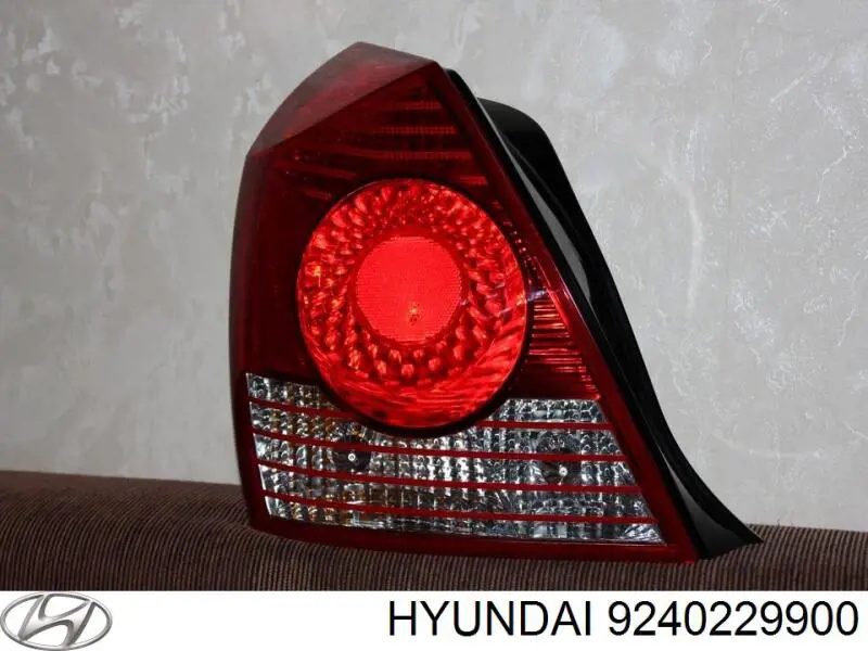 Ліхтар задній правий Hyundai Lantra 2 (Хендай Лантра)