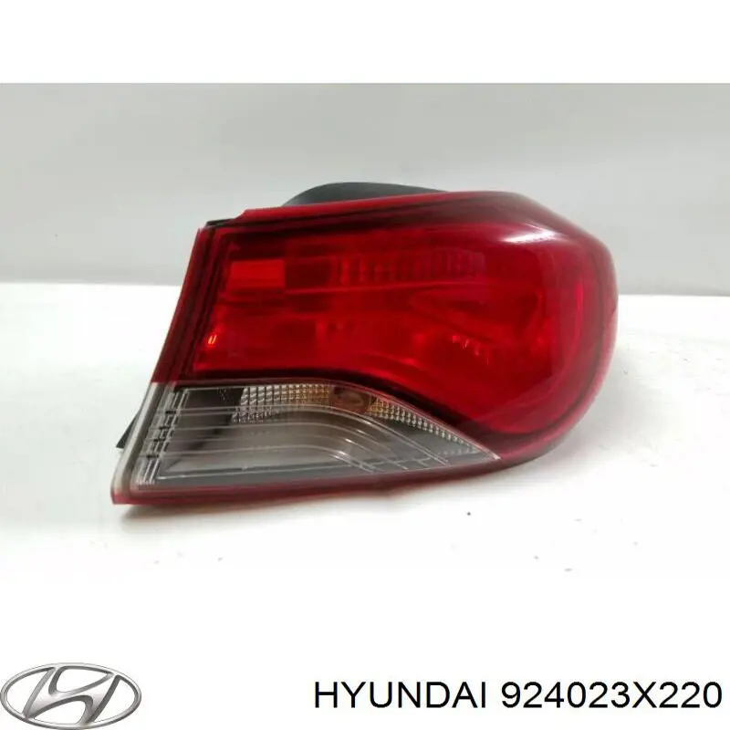 924023X220 Hyundai/Kia Фара задня права зовнішня