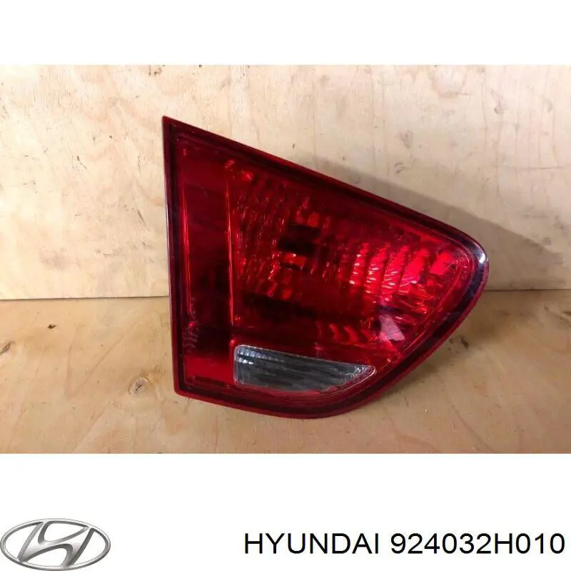 924032H010 Hyundai/Kia Ліхтар задній лівий, внутрішній