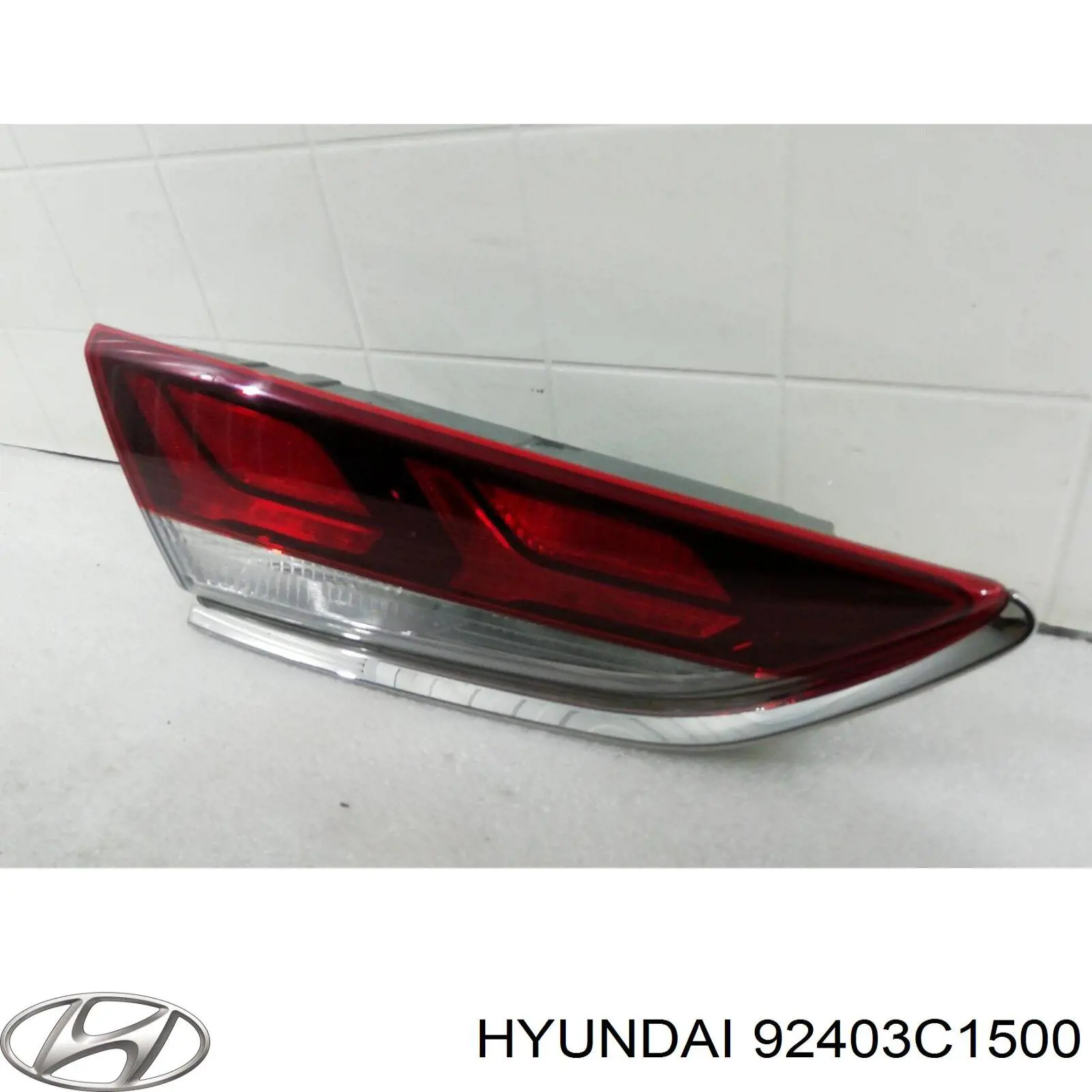 Стоп задній Hyundai/Kia 92403C1500 ціна, від 83.43 USD