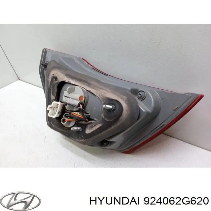 Стоп задній Hyundai/Kia 924062G620 ціна, від 11.29 USD