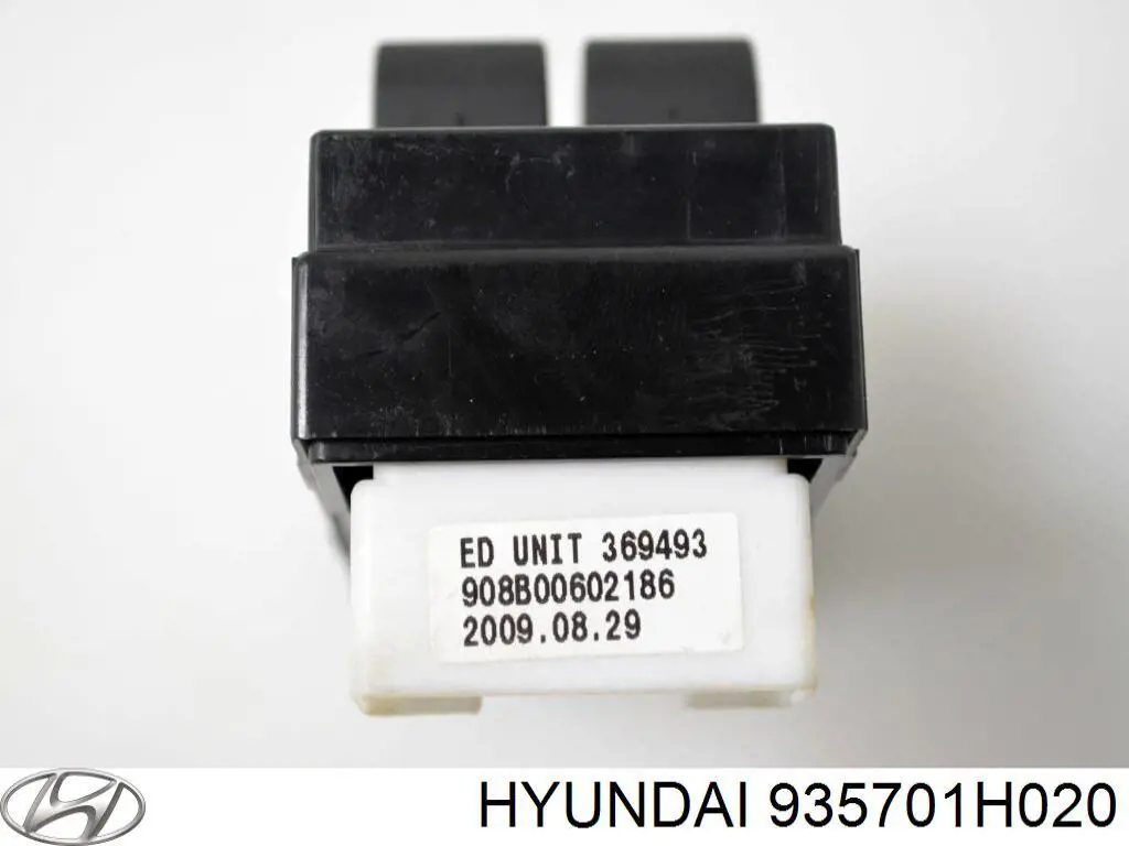 Купити 935701H020 Hyundai/Kia Кнопковий блок керування склопідіймачами передній лівий