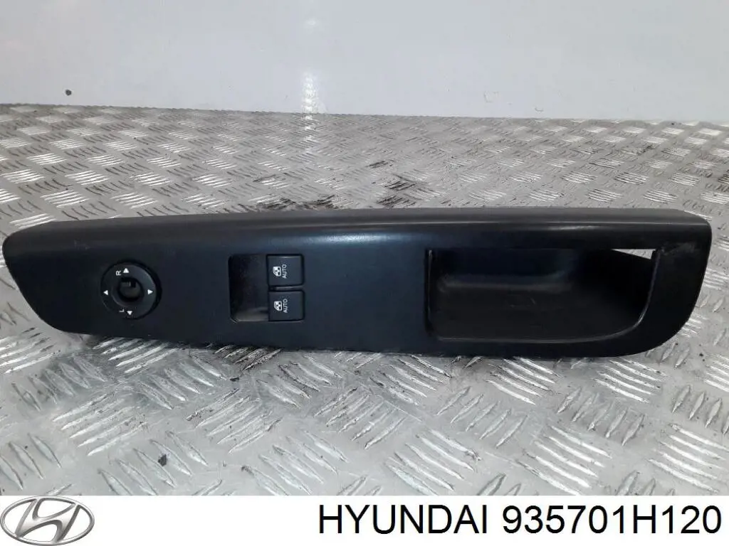 Кнопковий блок керування склопідіймачами передній лівий Hyundai/Kia 935701H120 ціна, від 13.80 USD