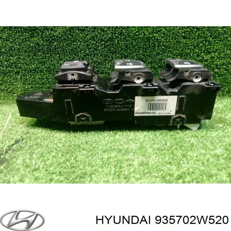 Кнопковий блок керування склопідіймачами передній лівий Hyundai Santa Fe 3 (DM) (Хендай Санта фе)