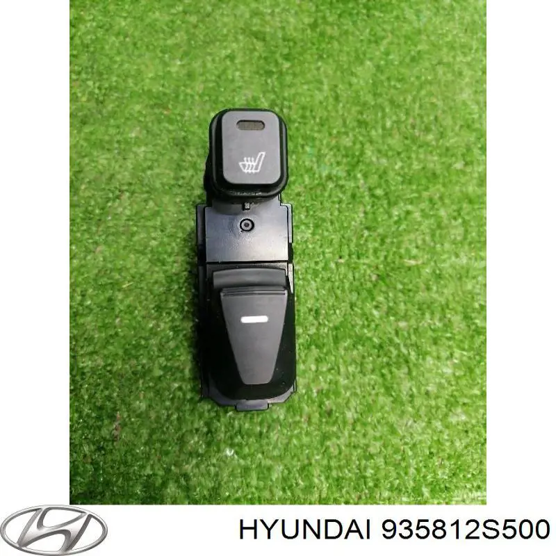 935812S500 Hyundai/Kia Кнопки заднього склопід'ємника