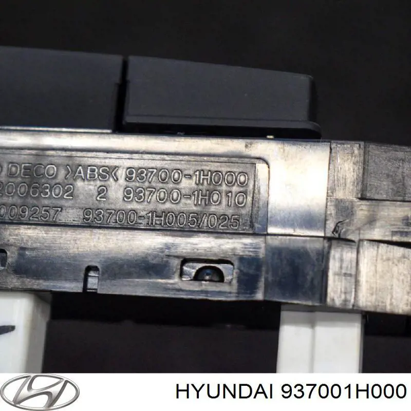 Кнопка включення аварійної сигналізації Hyundai/Kia 937001H000 ціна, від 11.21 USD