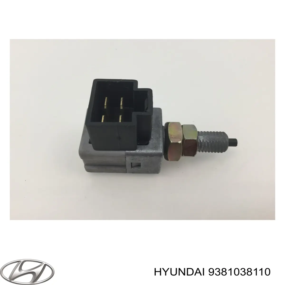 9381038110 Hyundai/Kia датчик включення стопсигналу