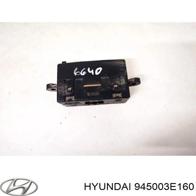 Годинники в салон, на панелі Hyundai/Kia 945003E160 ціна, від 6.33 USD